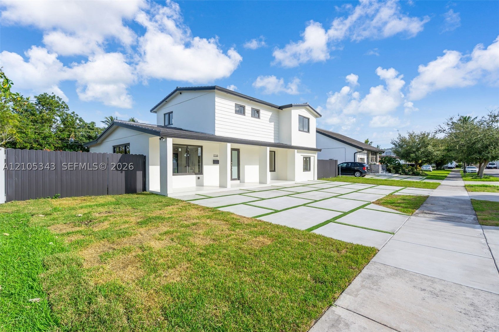 1735 SW 97th Pl