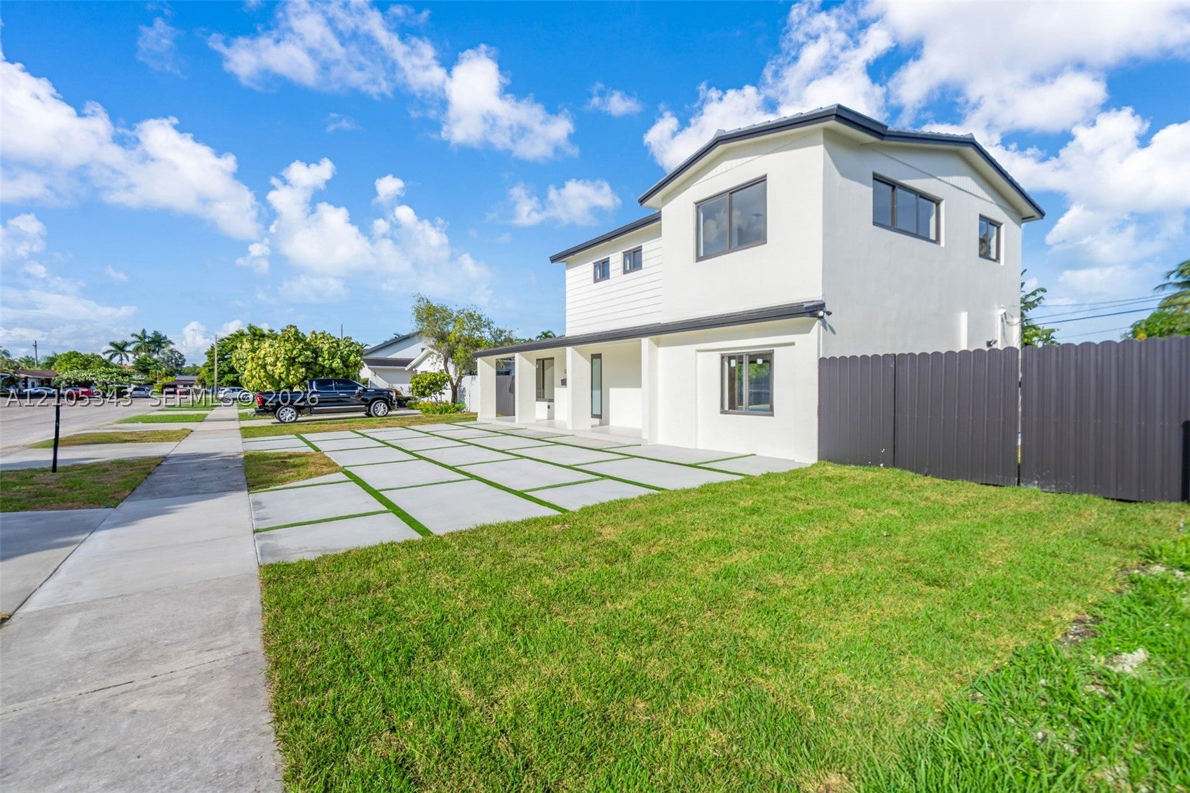 1735 SW 97th Pl