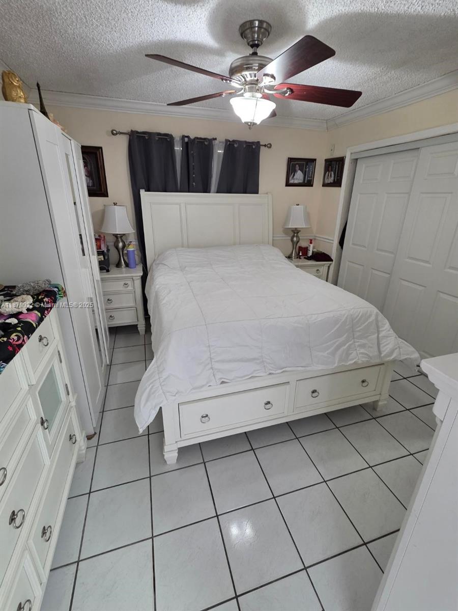 ROZLAND CONDO - Residential