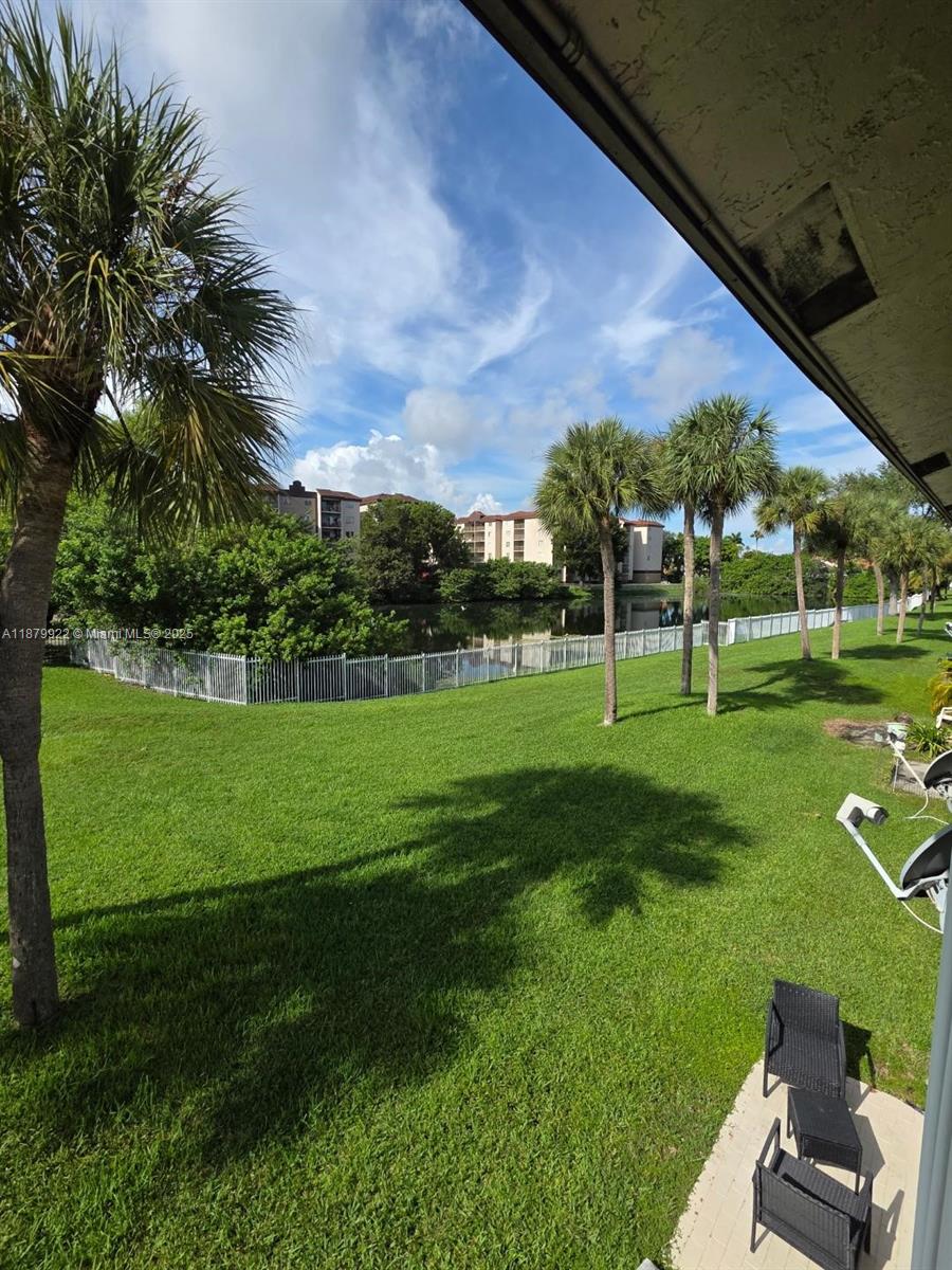 ROZLAND CONDO - Residential