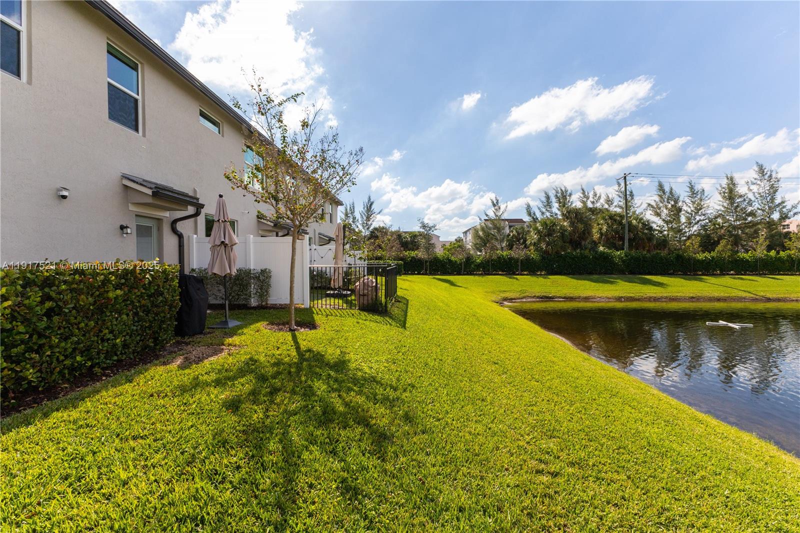 SOMERSET PLAZA - Residential Lease