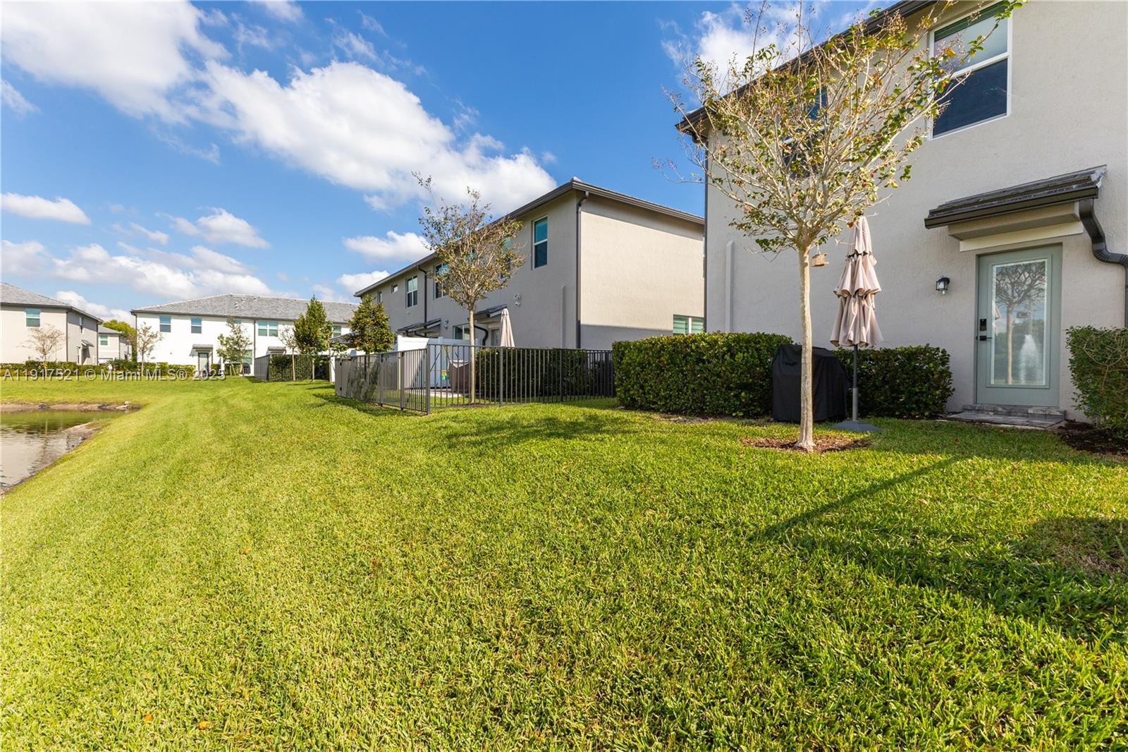 SOMERSET PLAZA - Residential Lease