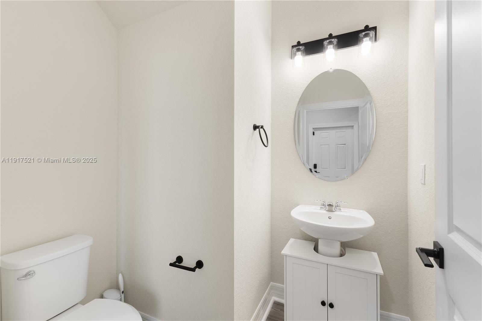 SOMERSET PLAZA - Residential Lease