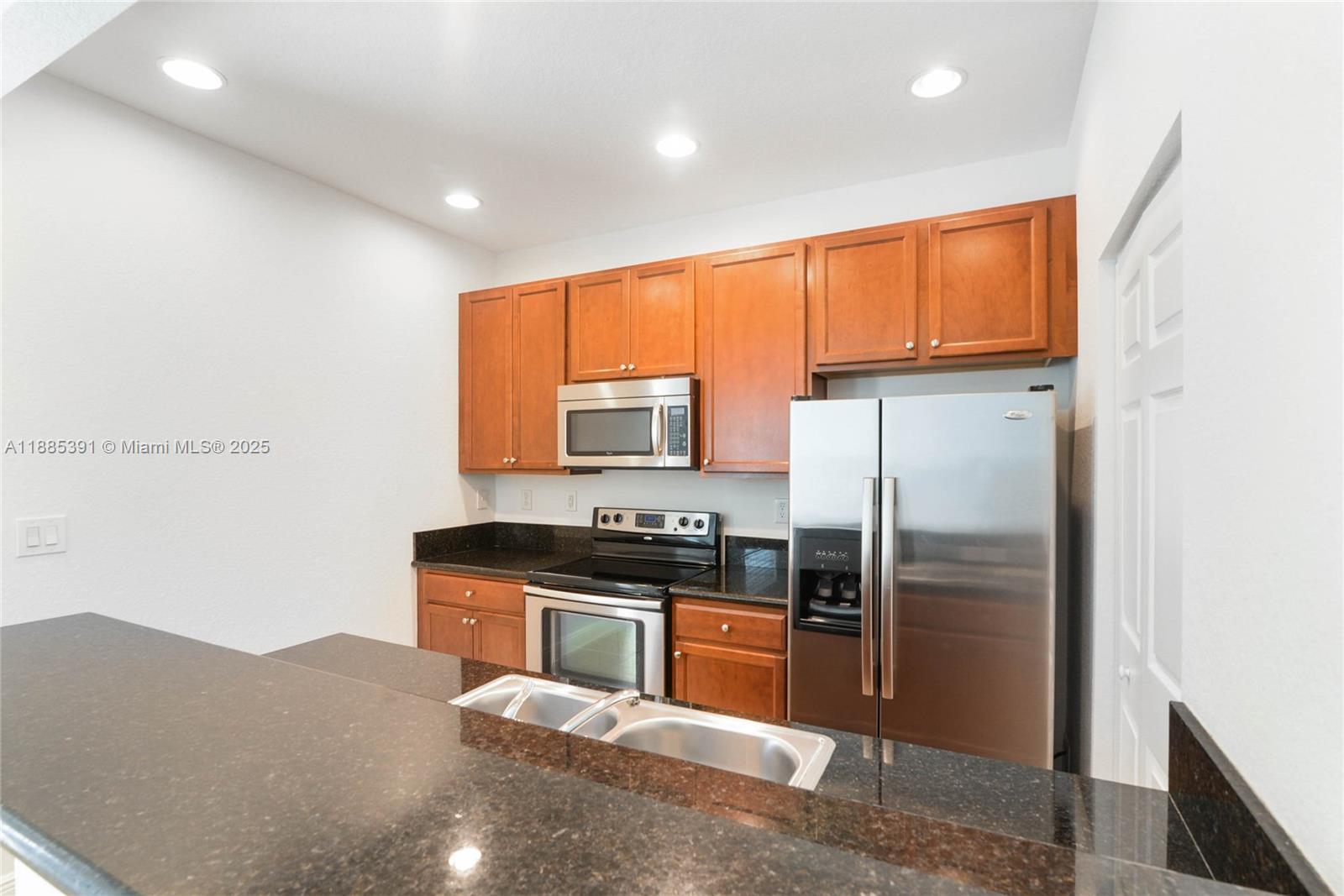 MEADOW PINES - Residential Lease