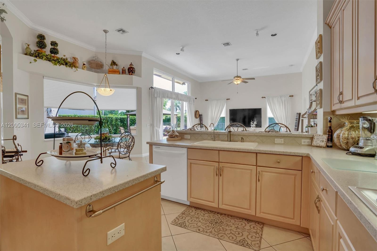 SUNSET LAKES PLAT ONE - Residential