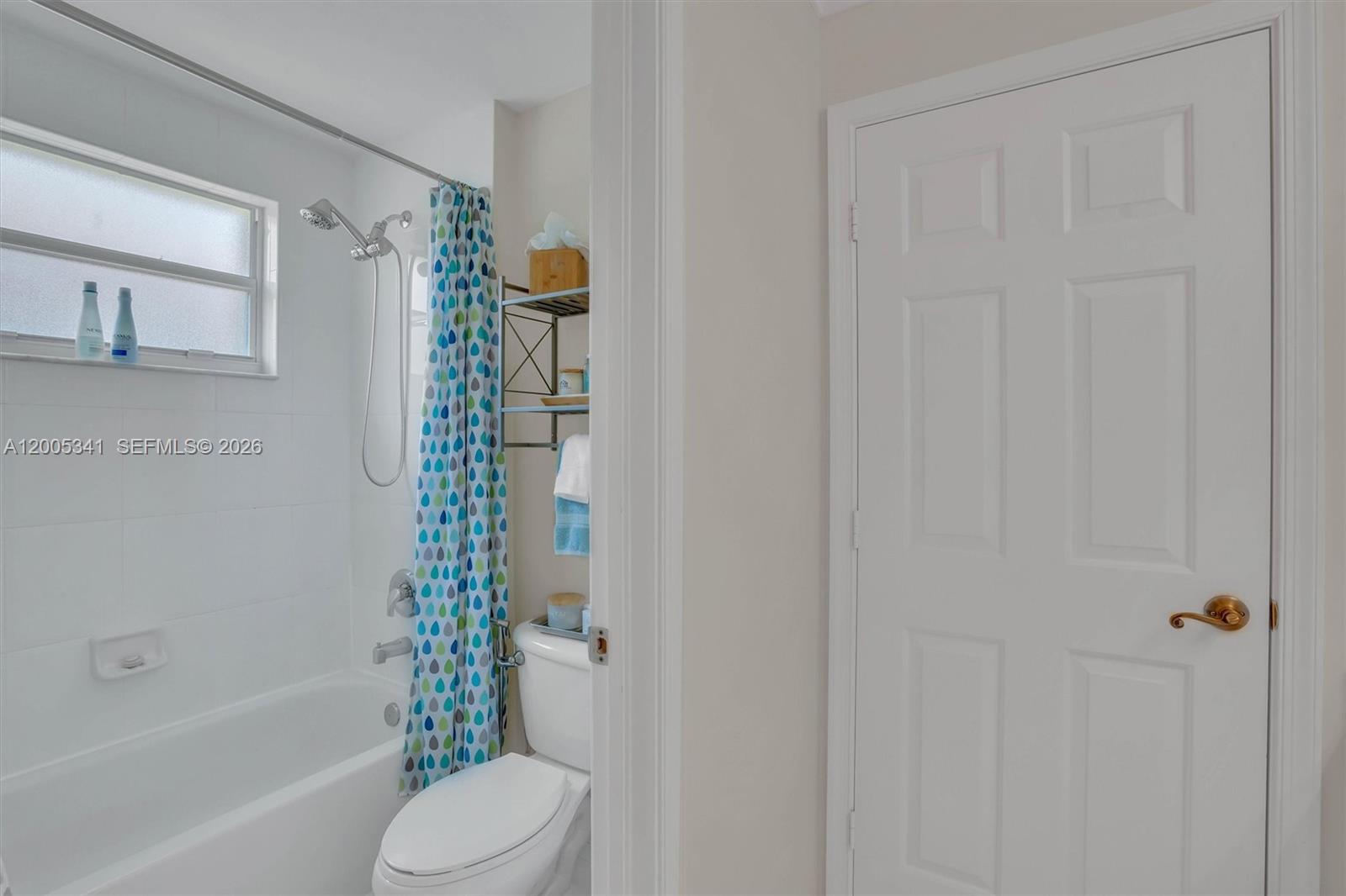 SUNSET LAKES PLAT ONE - Residential