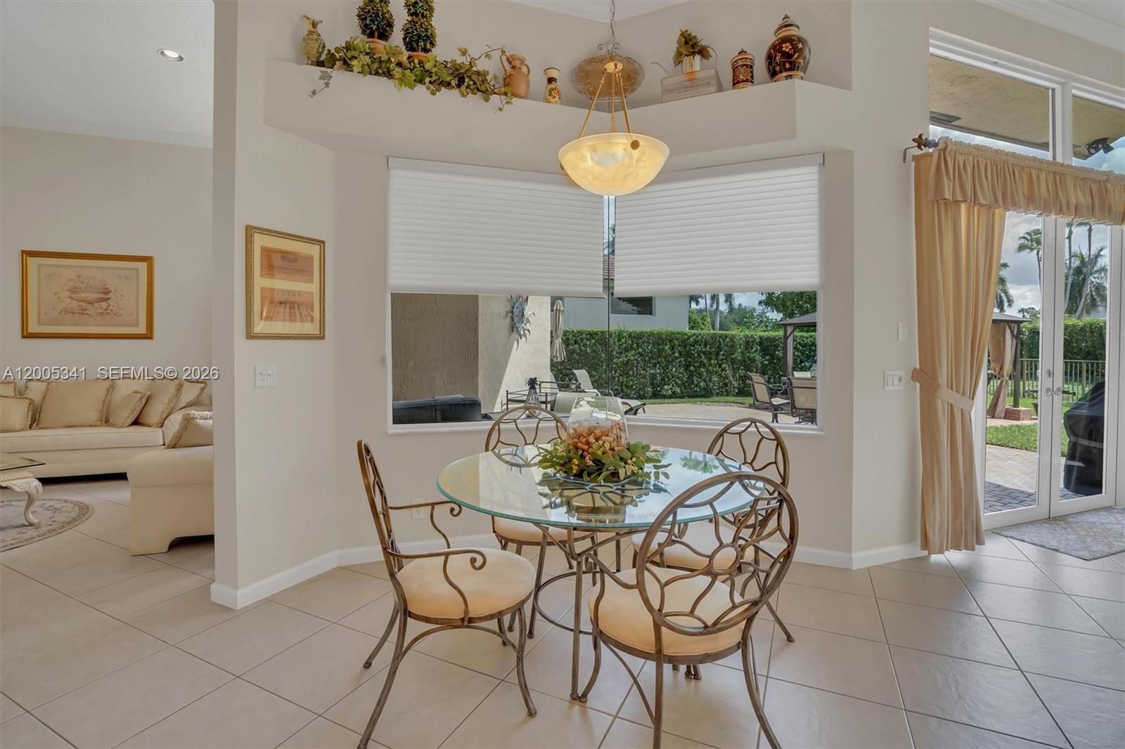 SUNSET LAKES PLAT ONE - Residential