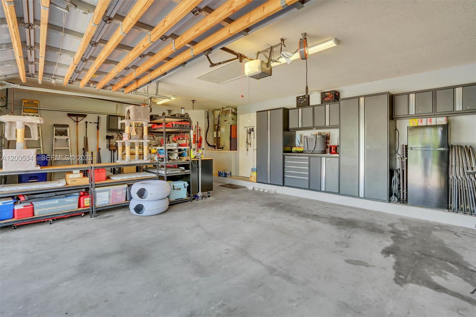 SUNSET LAKES PLAT ONE - Residential
