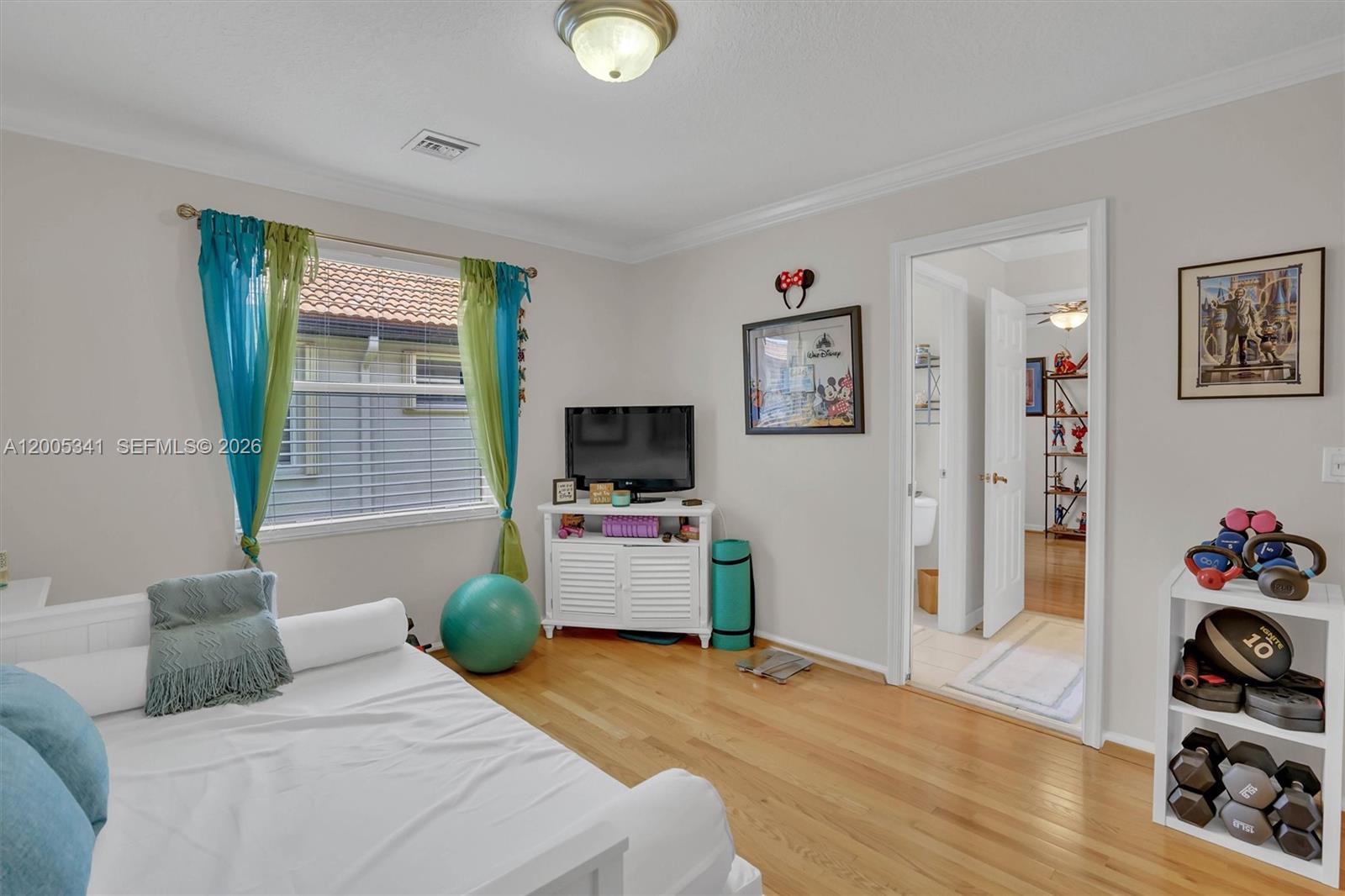 SUNSET LAKES PLAT ONE - Residential