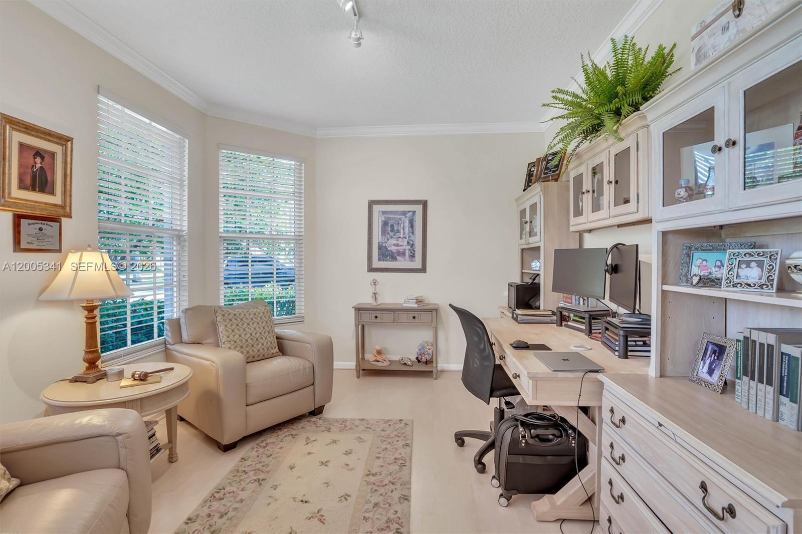 SUNSET LAKES PLAT ONE - Residential