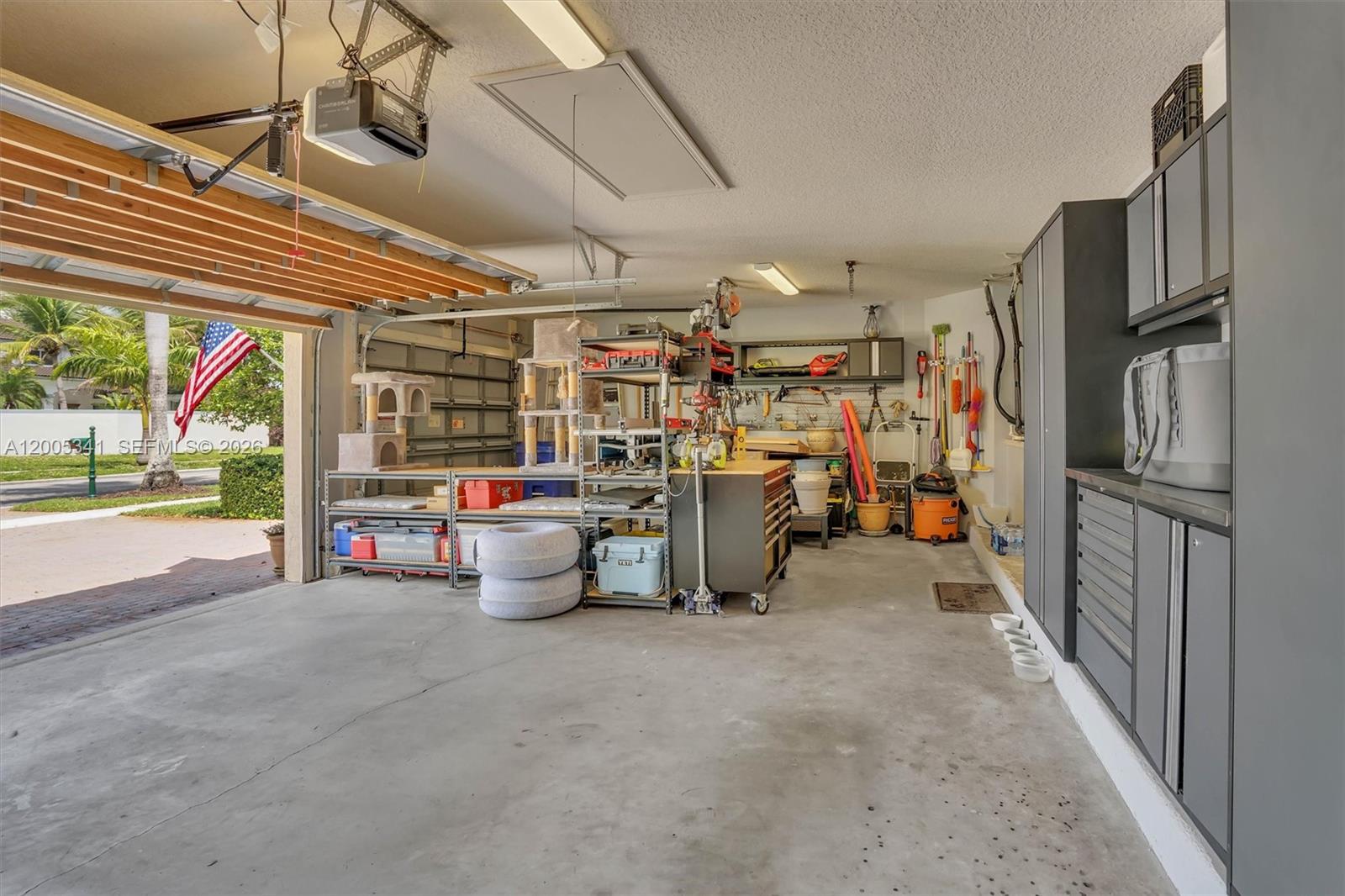 SUNSET LAKES PLAT ONE - Residential
