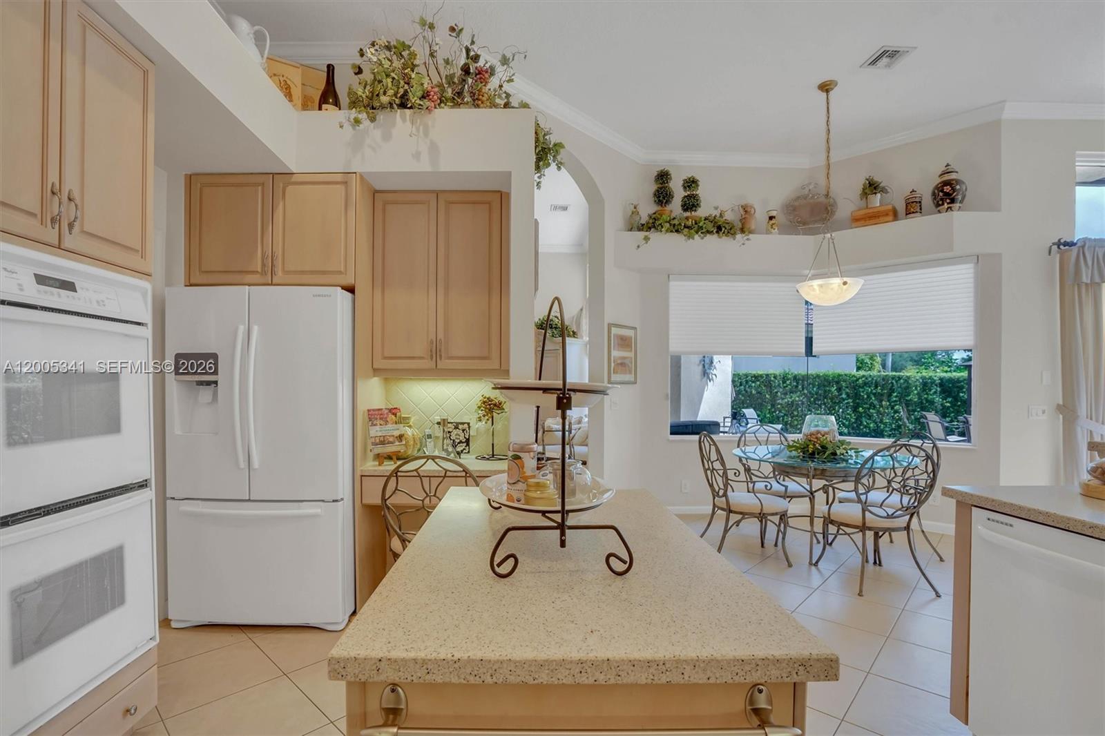 SUNSET LAKES PLAT ONE - Residential