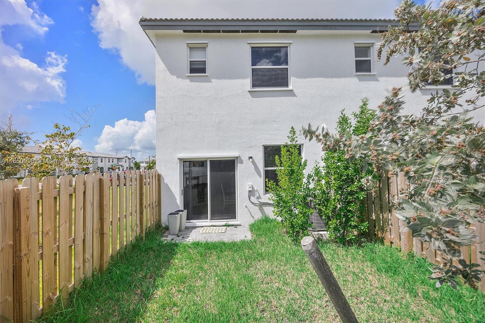 Cedar Pointe - Residential