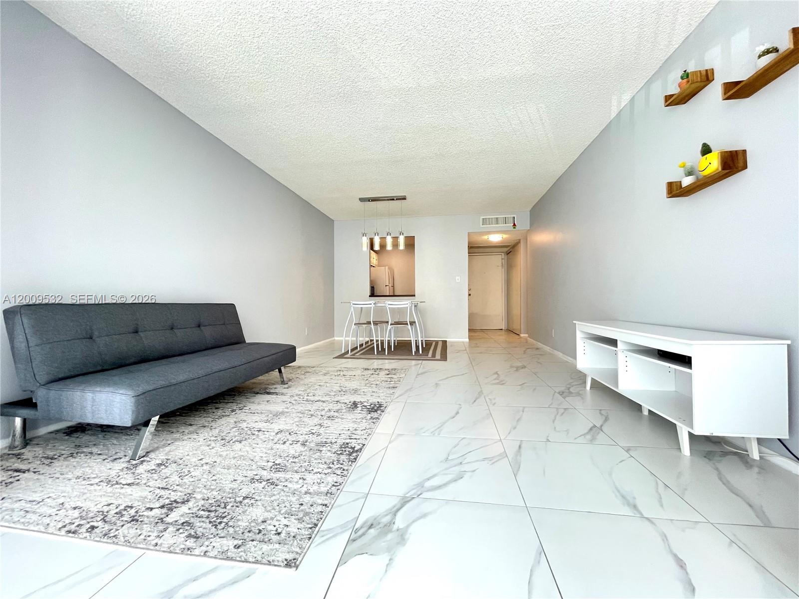 601 Three Islands Blvd 314
