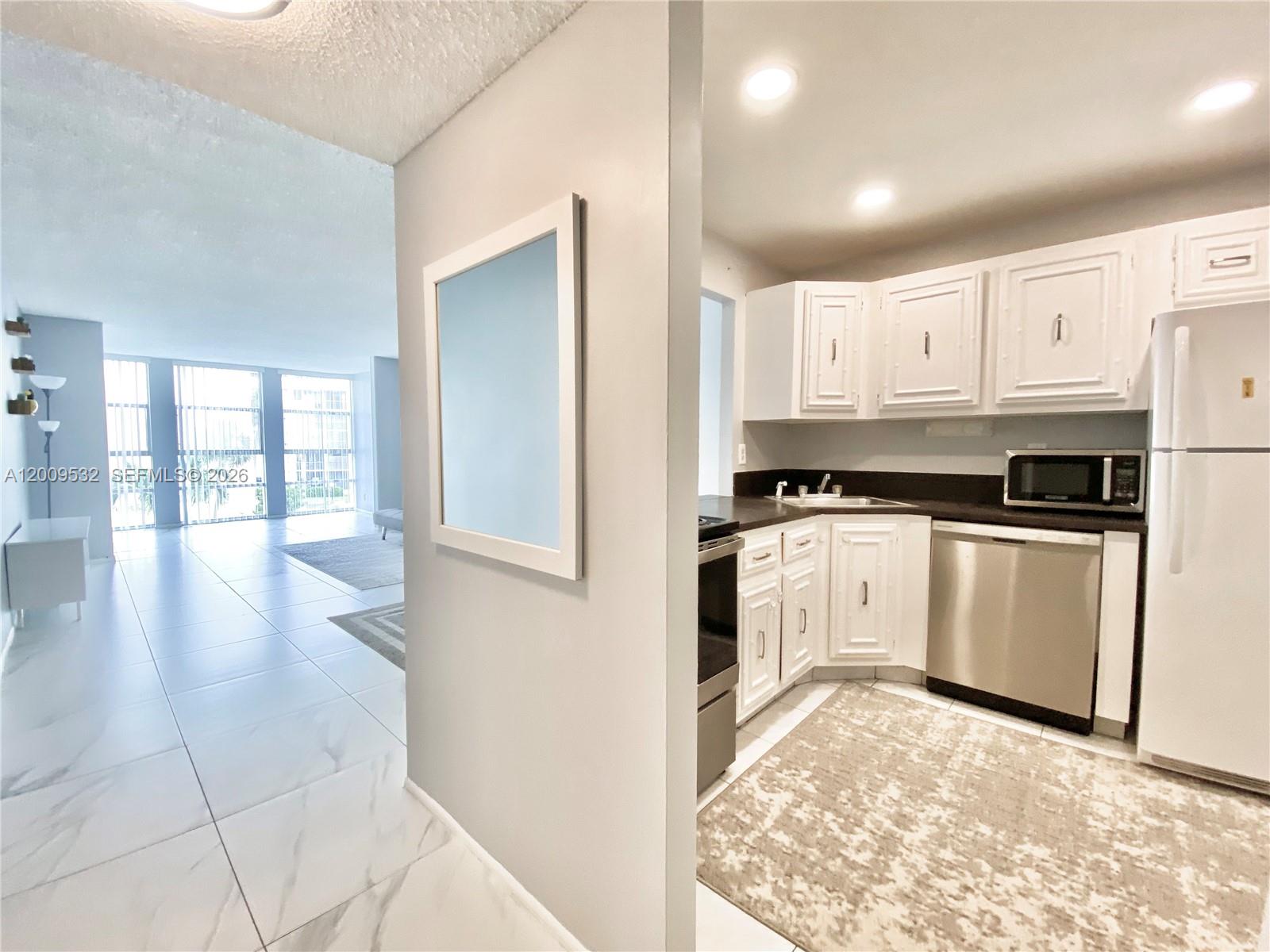 601 Three Islands Blvd 314