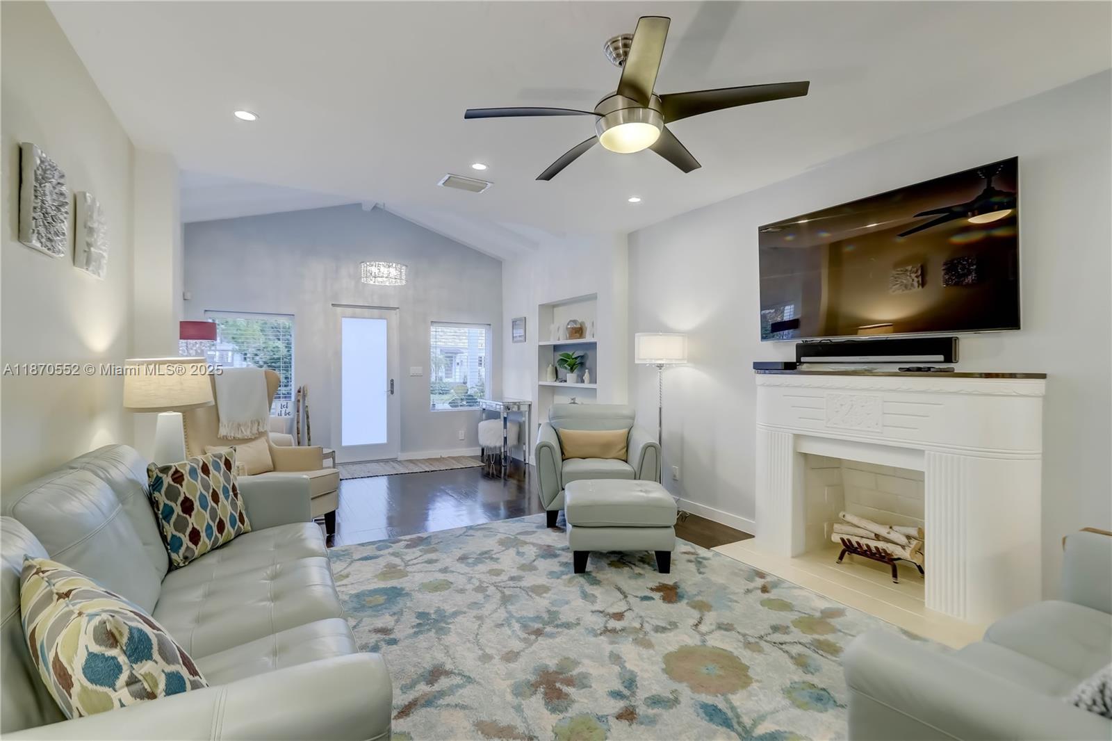 MIDDLE RIVER PARK - Residential