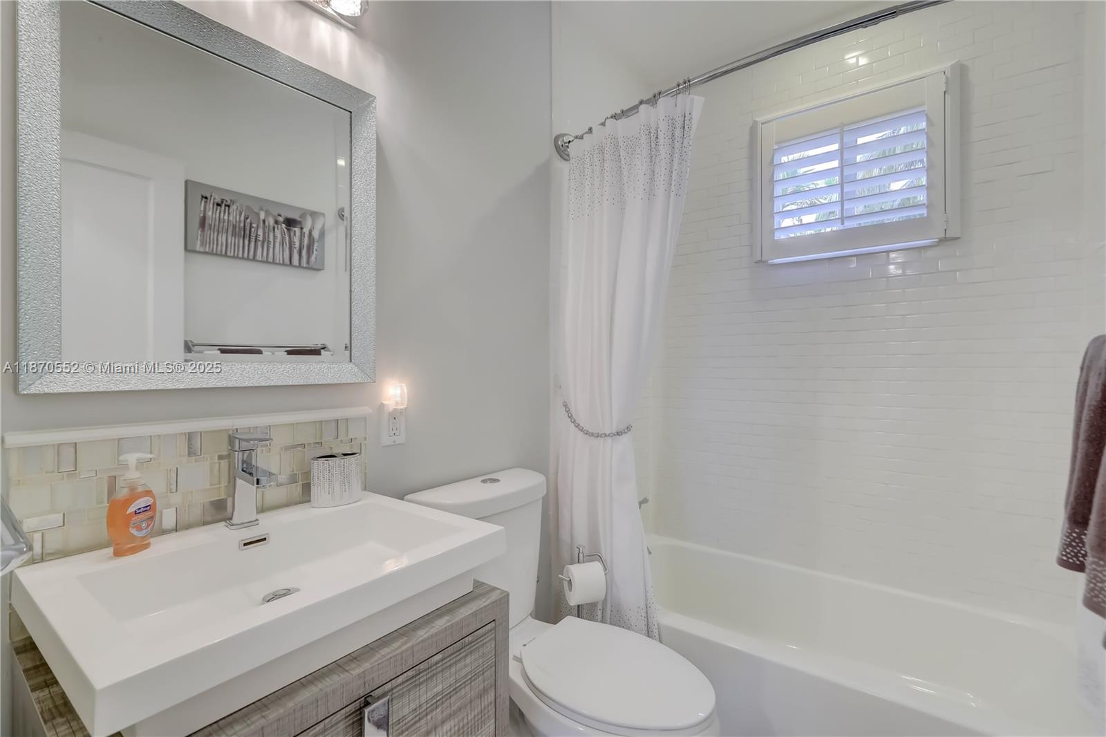 MIDDLE RIVER PARK - Residential