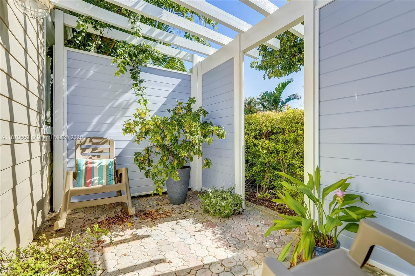 MIDDLE RIVER PARK - Residential