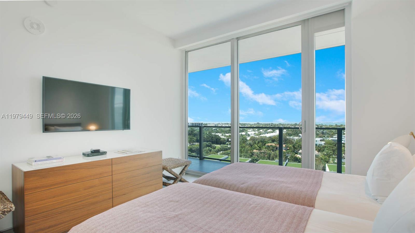 OCEANA KEY BISCAYNE CONDO - Residential