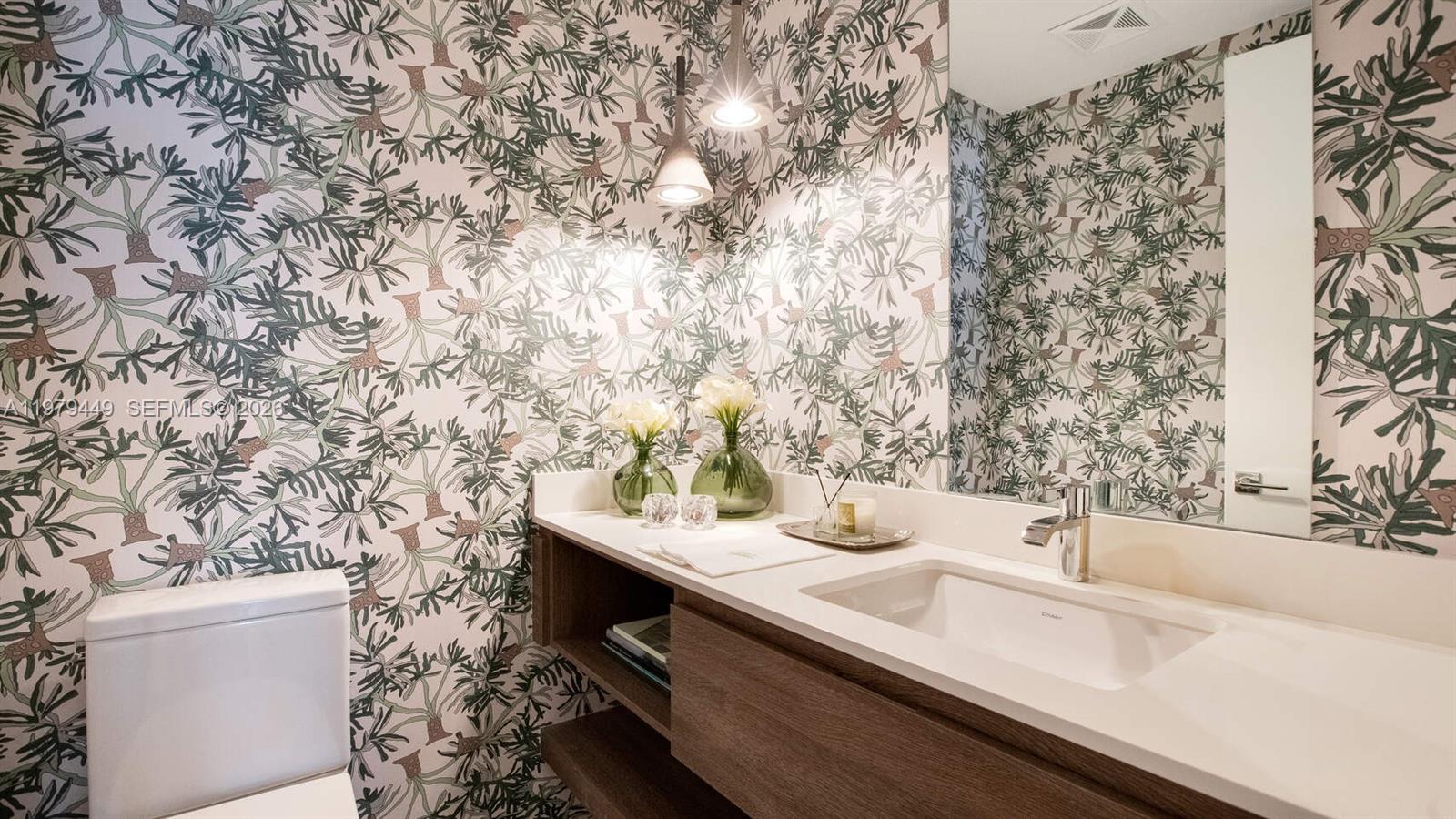 OCEANA KEY BISCAYNE CONDO - Residential