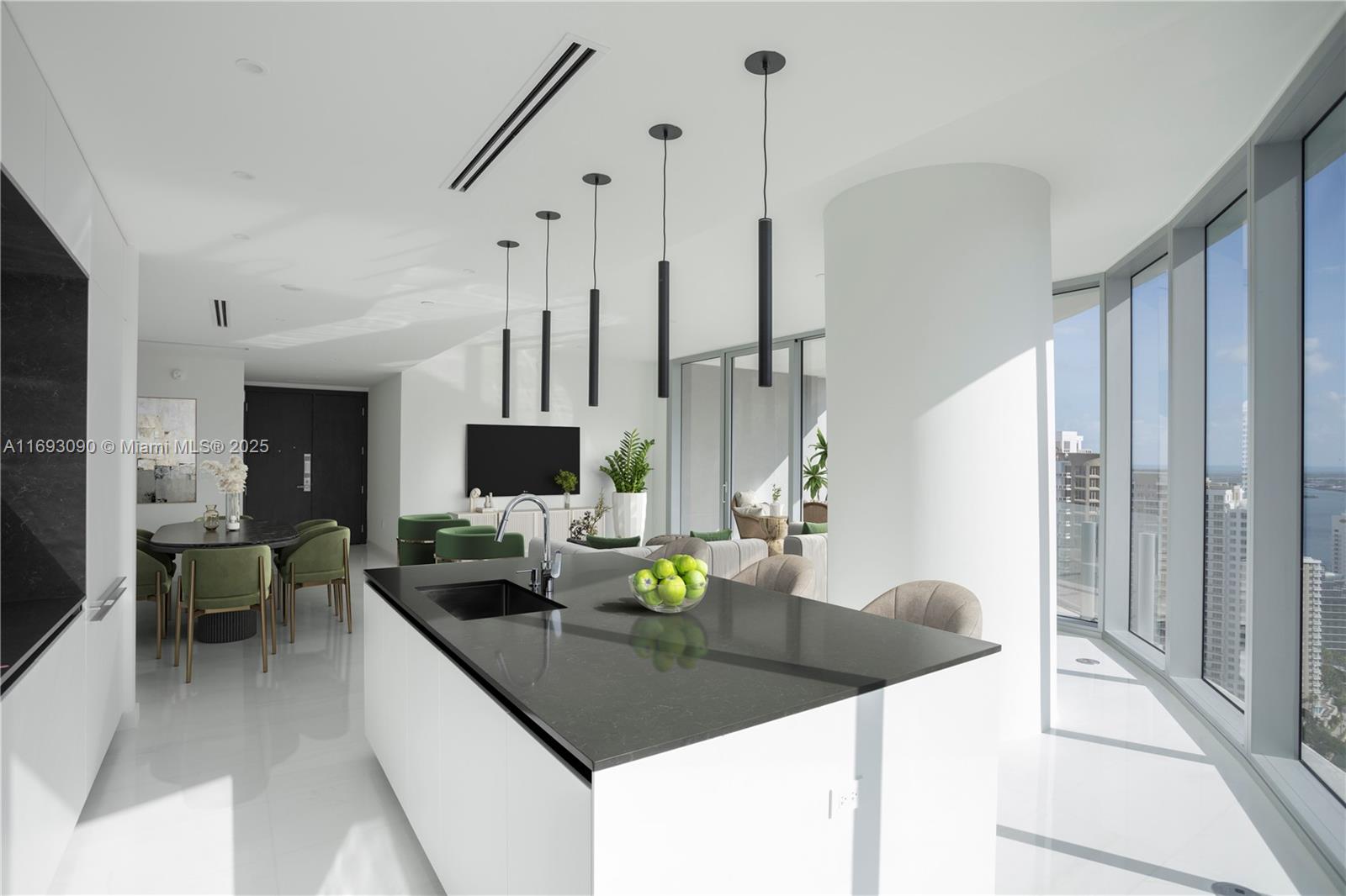 ASTON MARTIN RESIDENCES - Residential