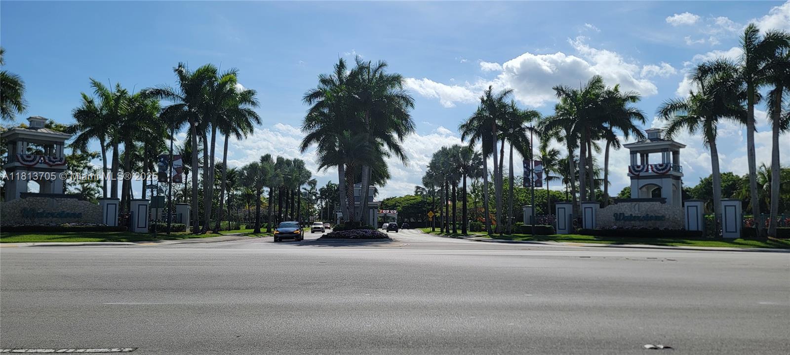 MEGHANS PLACE - Residential