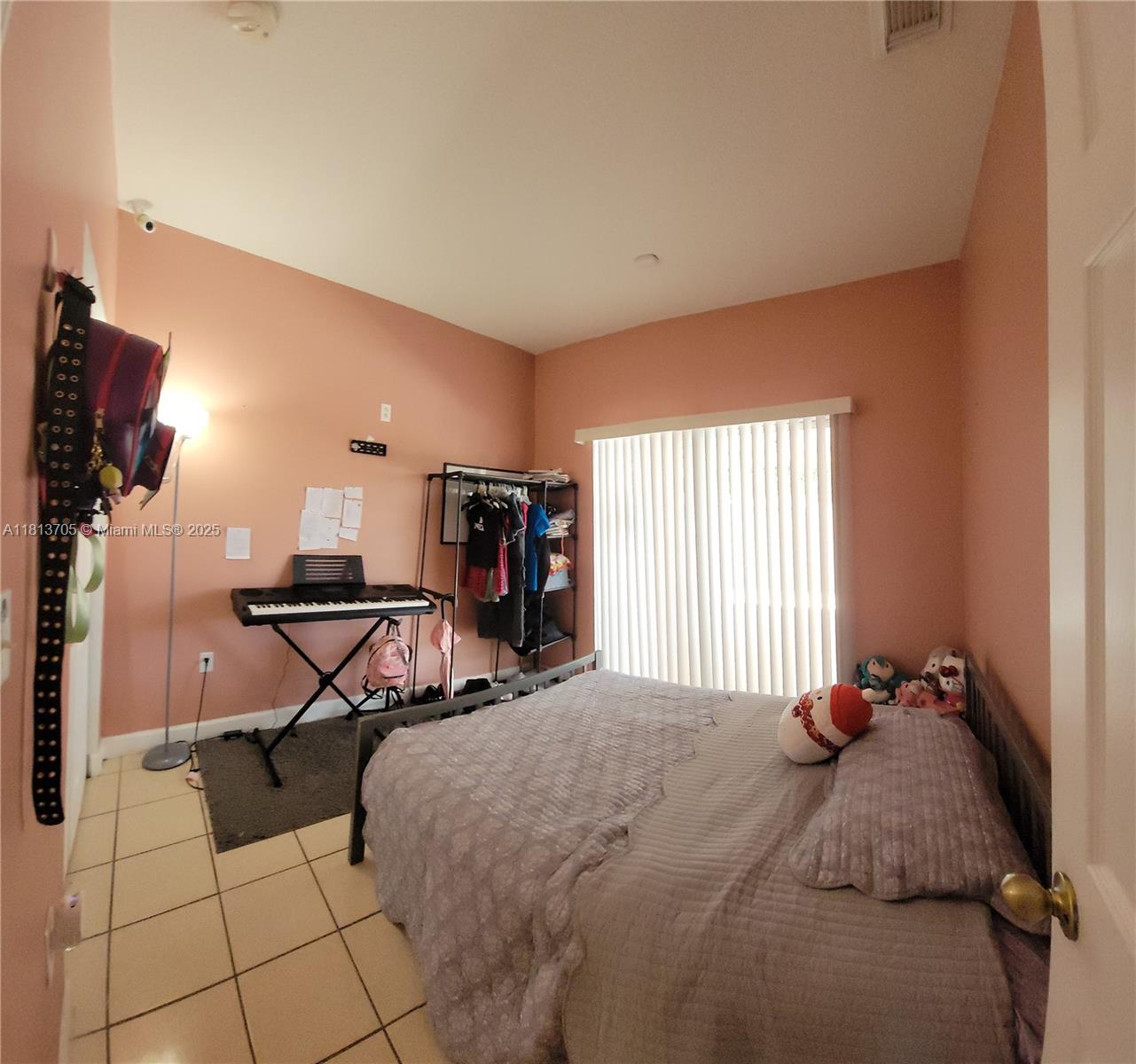 MEGHANS PLACE - Residential