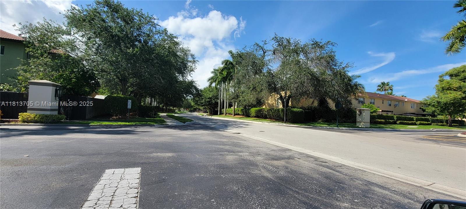 MEGHANS PLACE - Residential