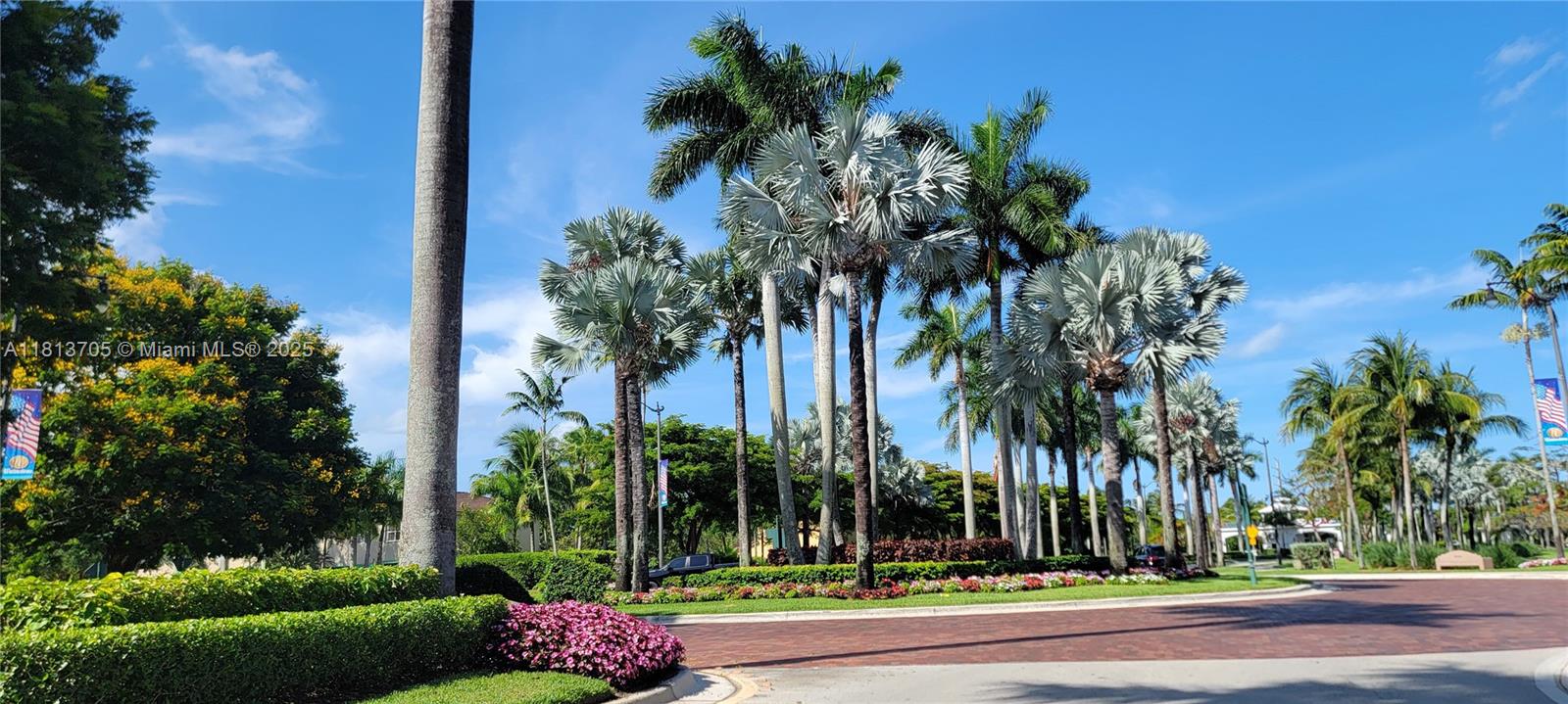 MEGHANS PLACE - Residential