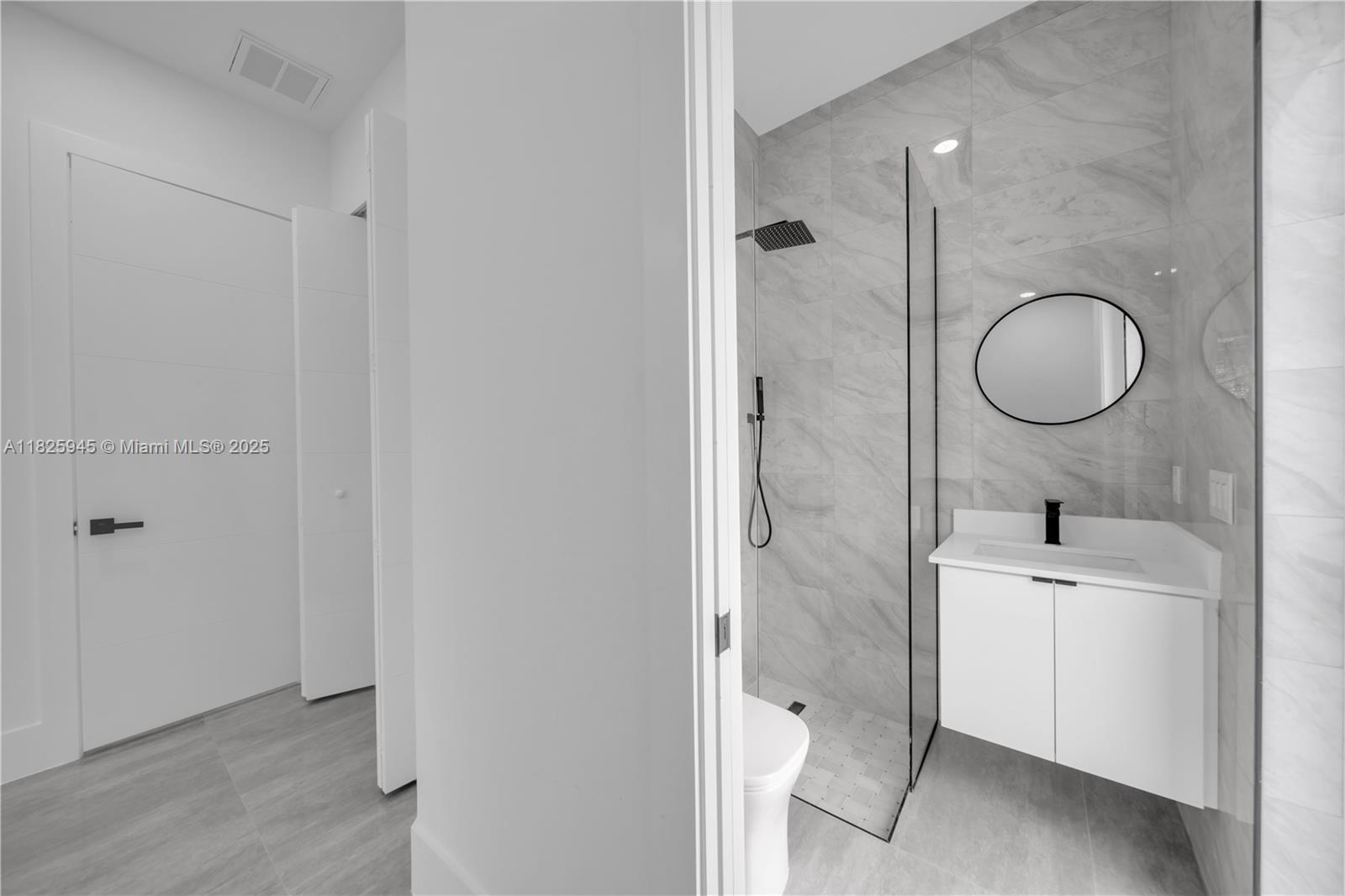 LEEHIGH ACRES - Residential