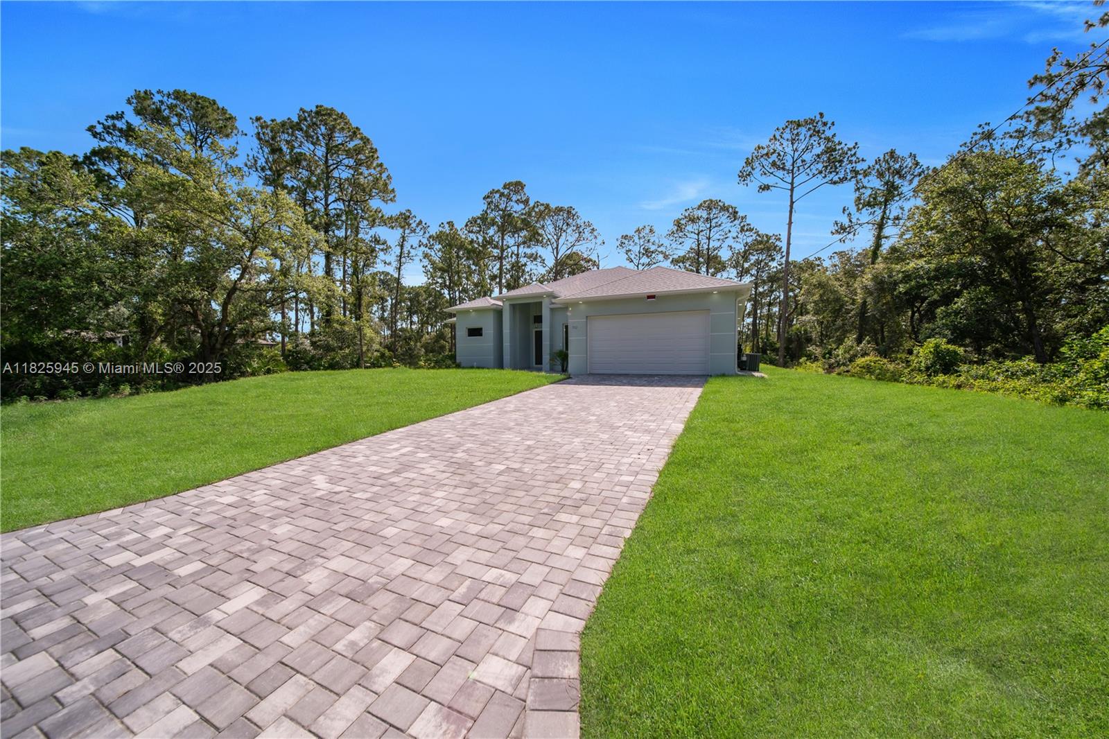 LEEHIGH ACRES - Residential