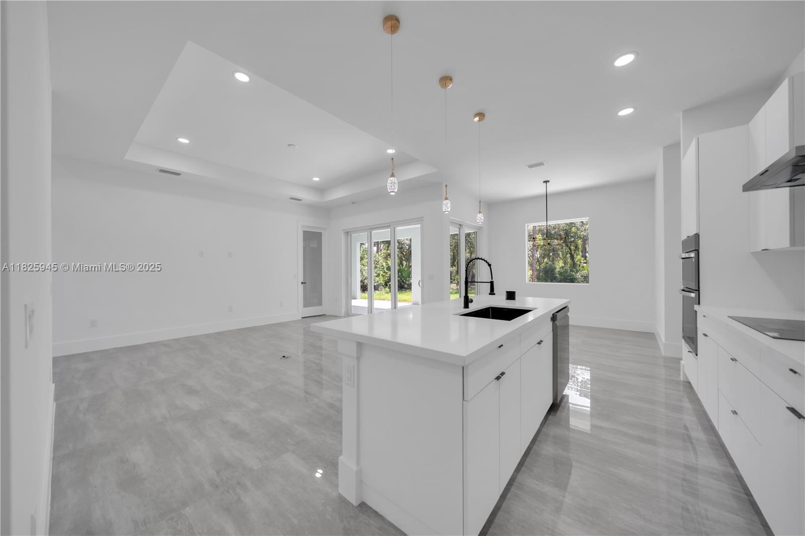 LEEHIGH ACRES - Residential