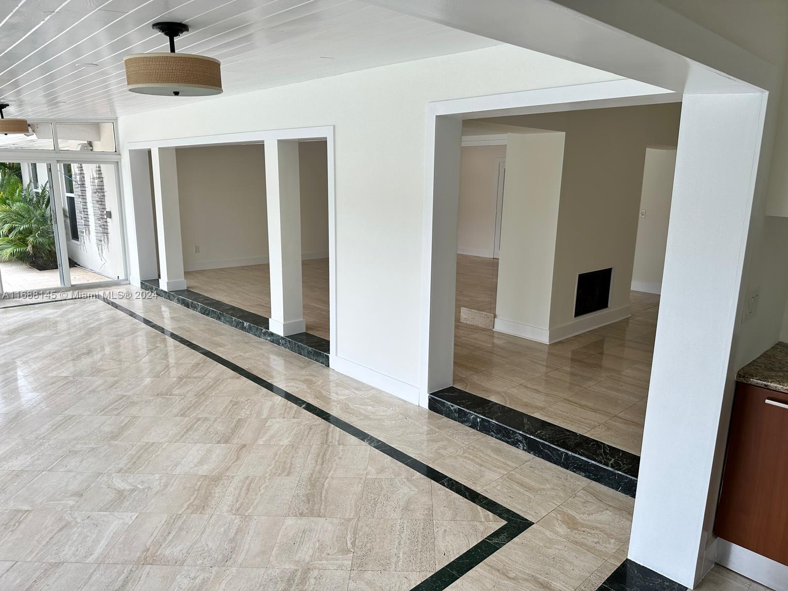 DORAL ESTATES - Residential