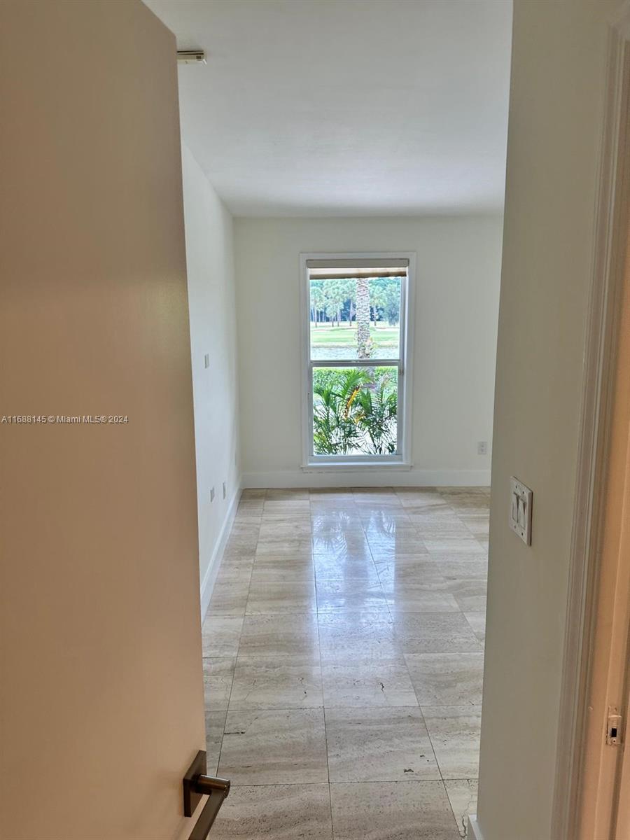 DORAL ESTATES - Residential