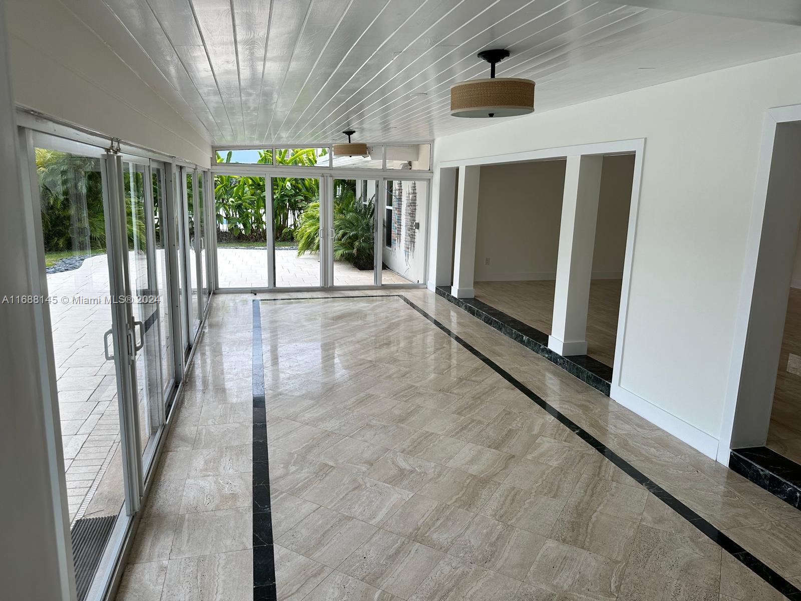 DORAL ESTATES - Residential