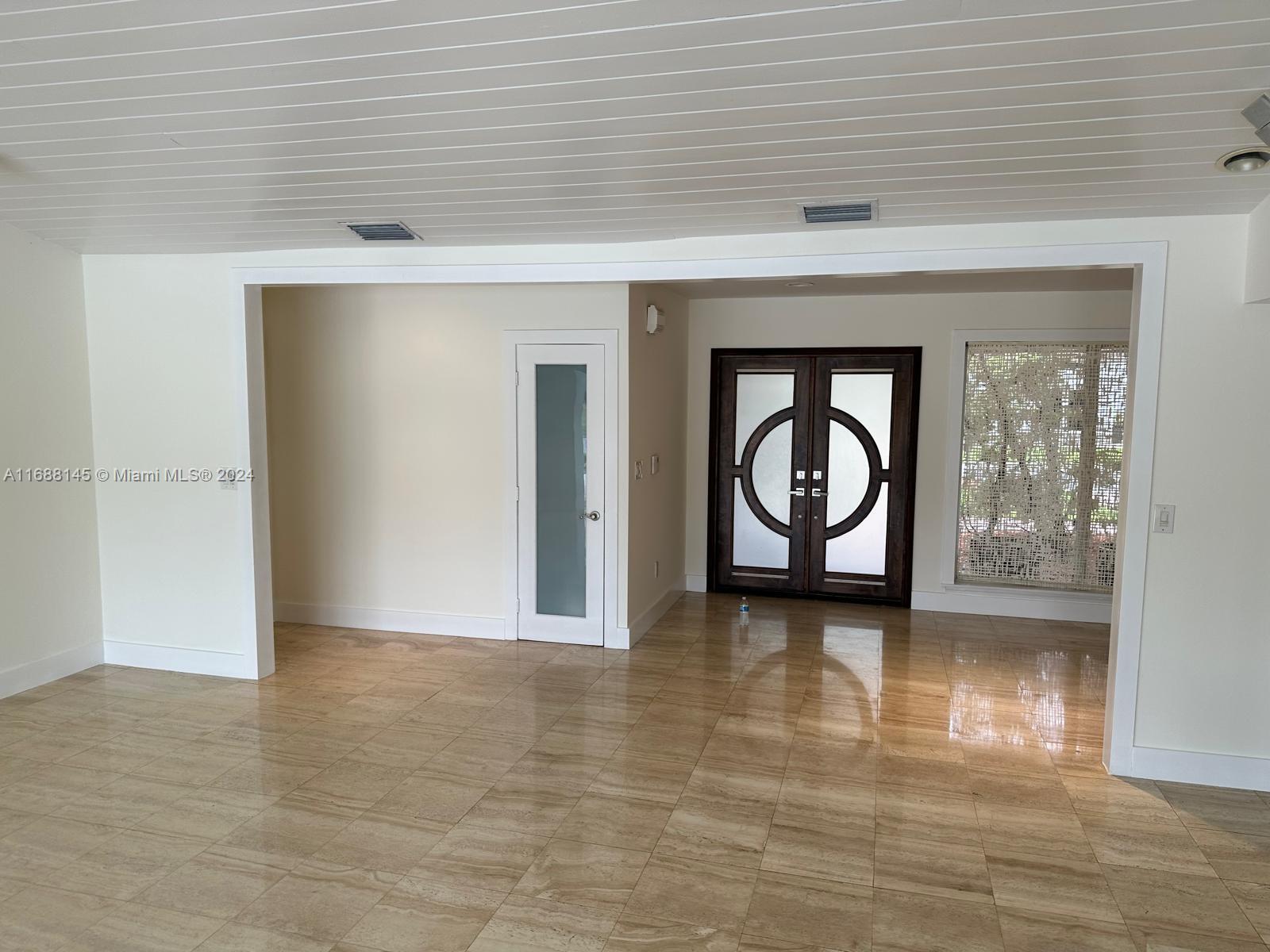 DORAL ESTATES - Residential