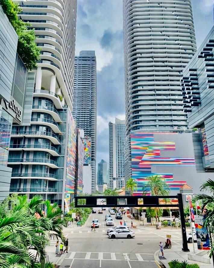 BRICKELL ON THE RIVER S T - Residential