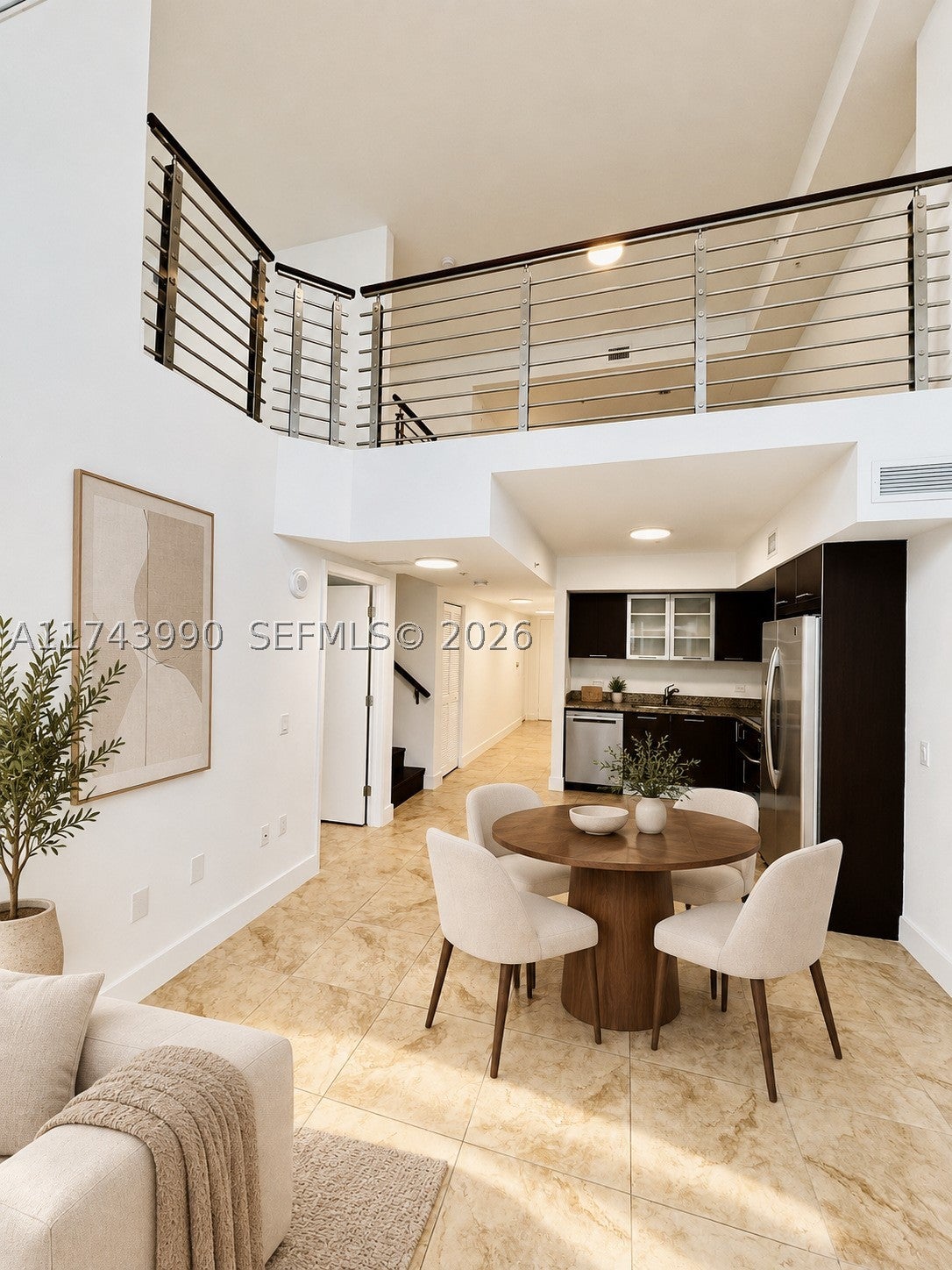 41 SE 5th St 808