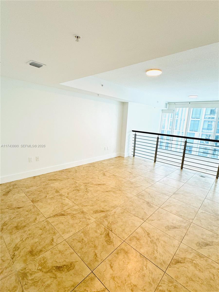 BRICKELL ON THE RIVER S T - Residential