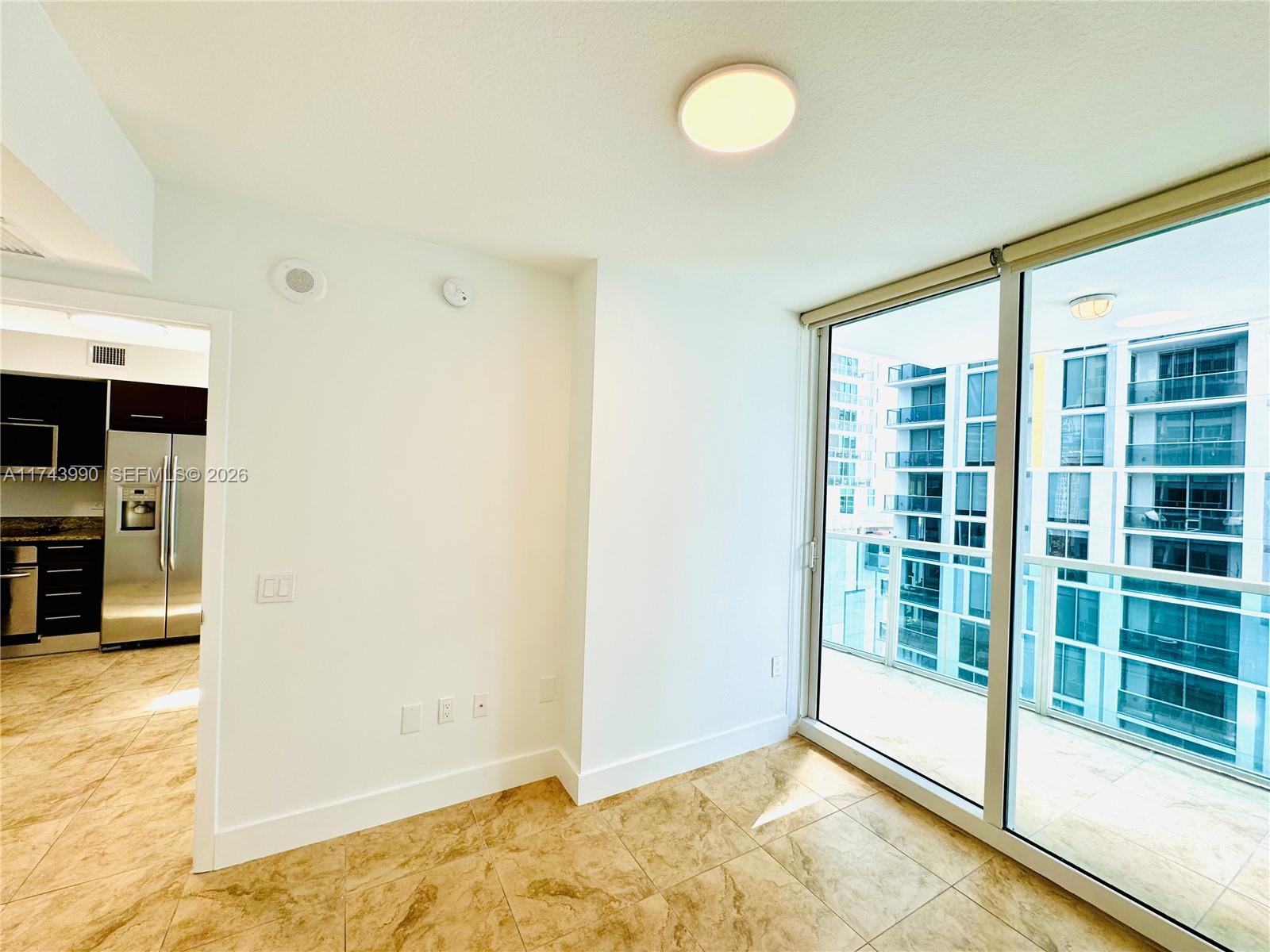 41 SE 5th St 808