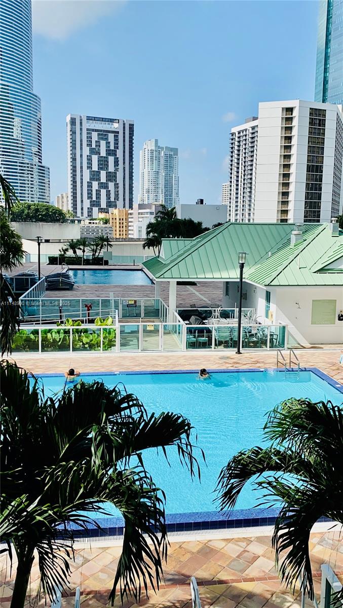 BRICKELL ON THE RIVER S T - Residential