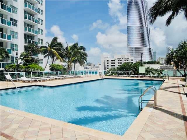 BRICKELL ON THE RIVER S T - Residential
