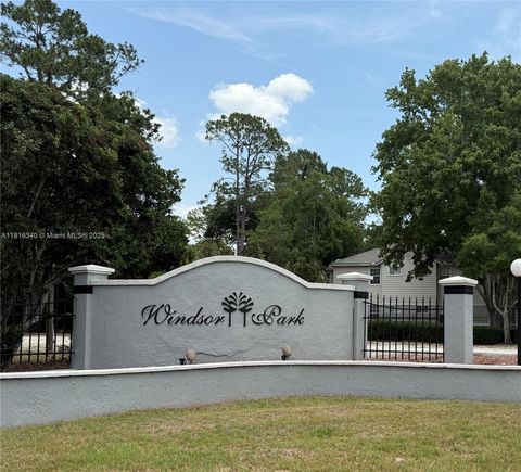 3705 SW 27 th St 416 Gainesville FL 32608