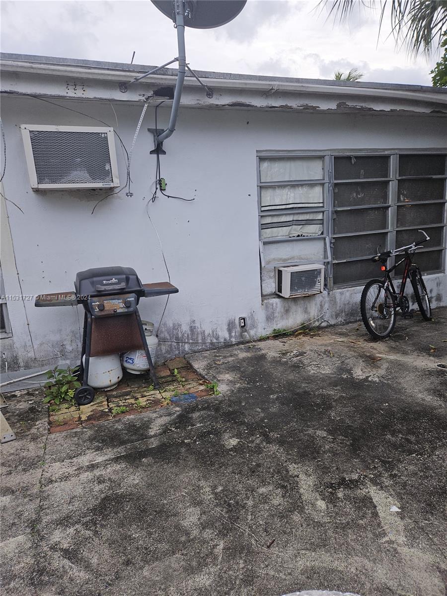 NORTH POMPANO BEACH SECTI - Residential