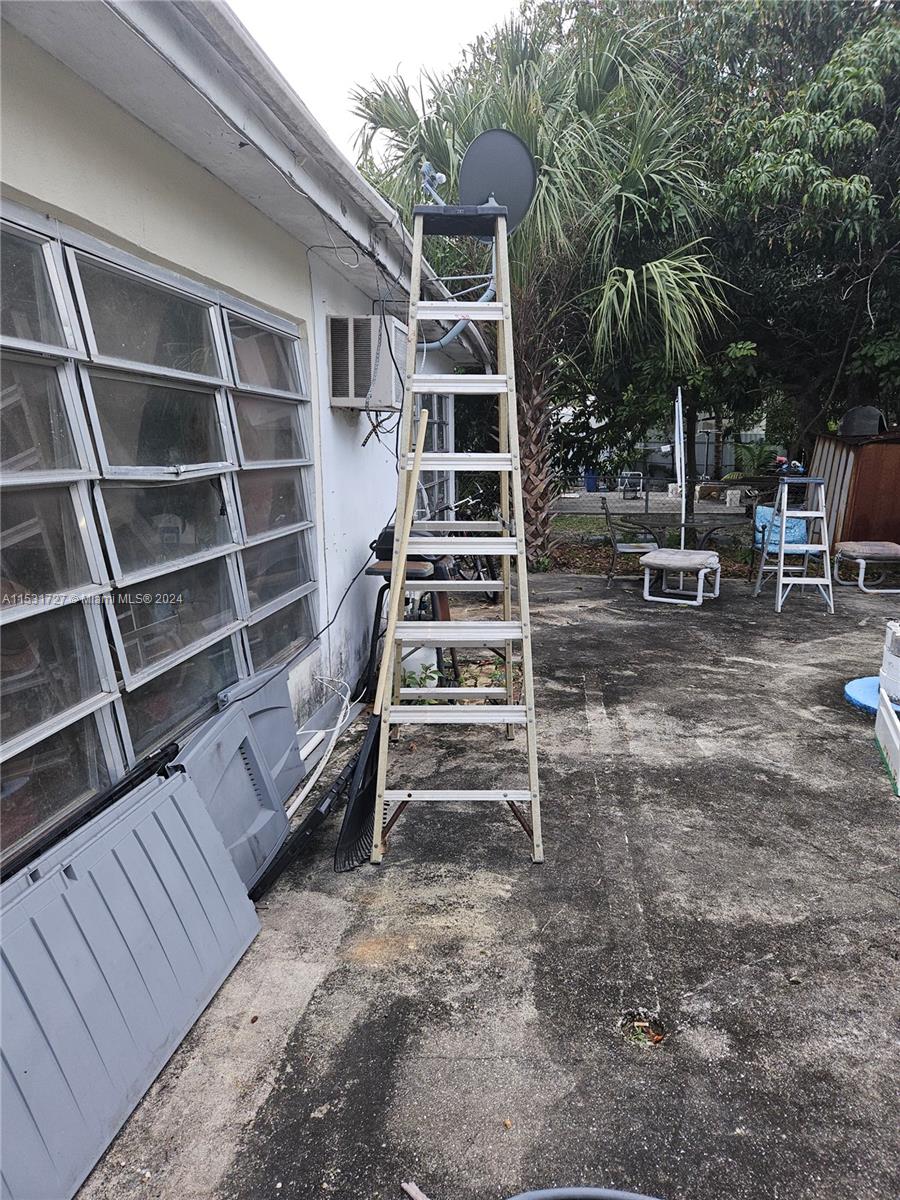 NORTH POMPANO BEACH SECTI - Residential