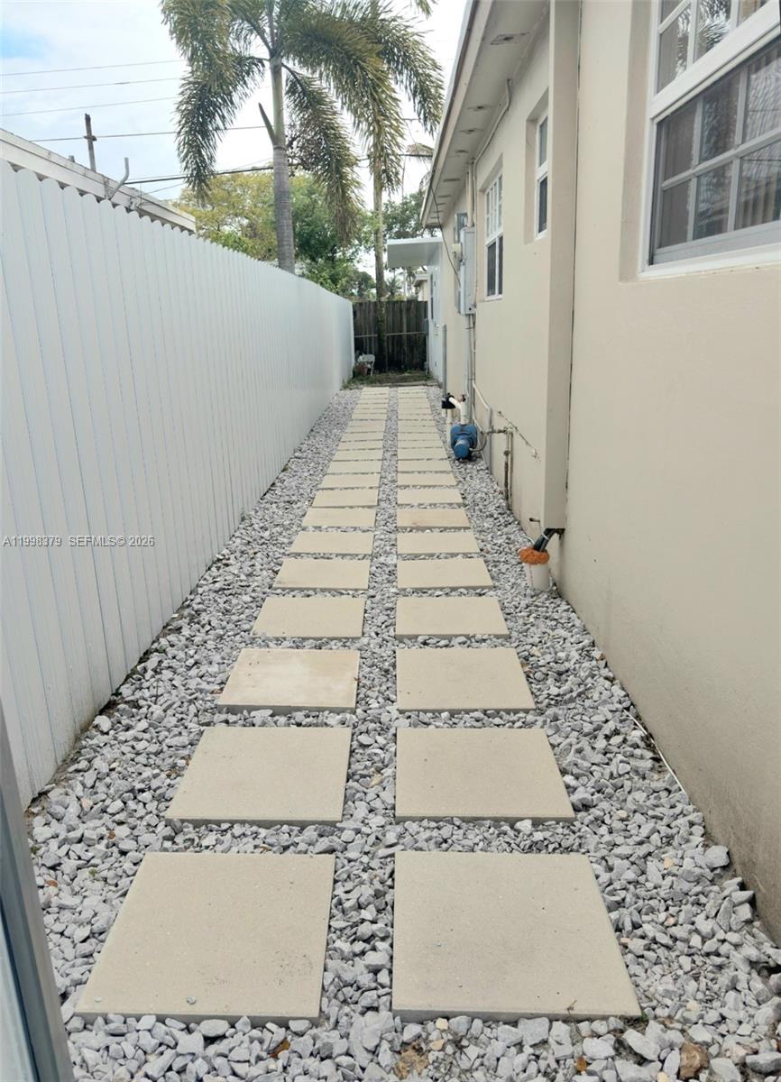 MIRAMAR SEC 11 - Residential Lease