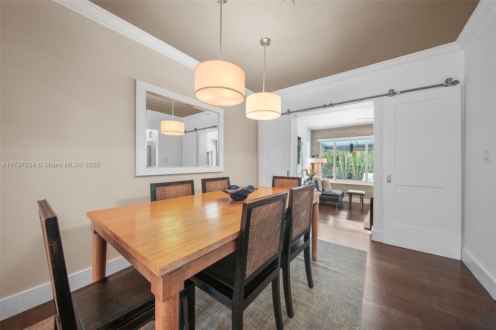 270 NE 104th St