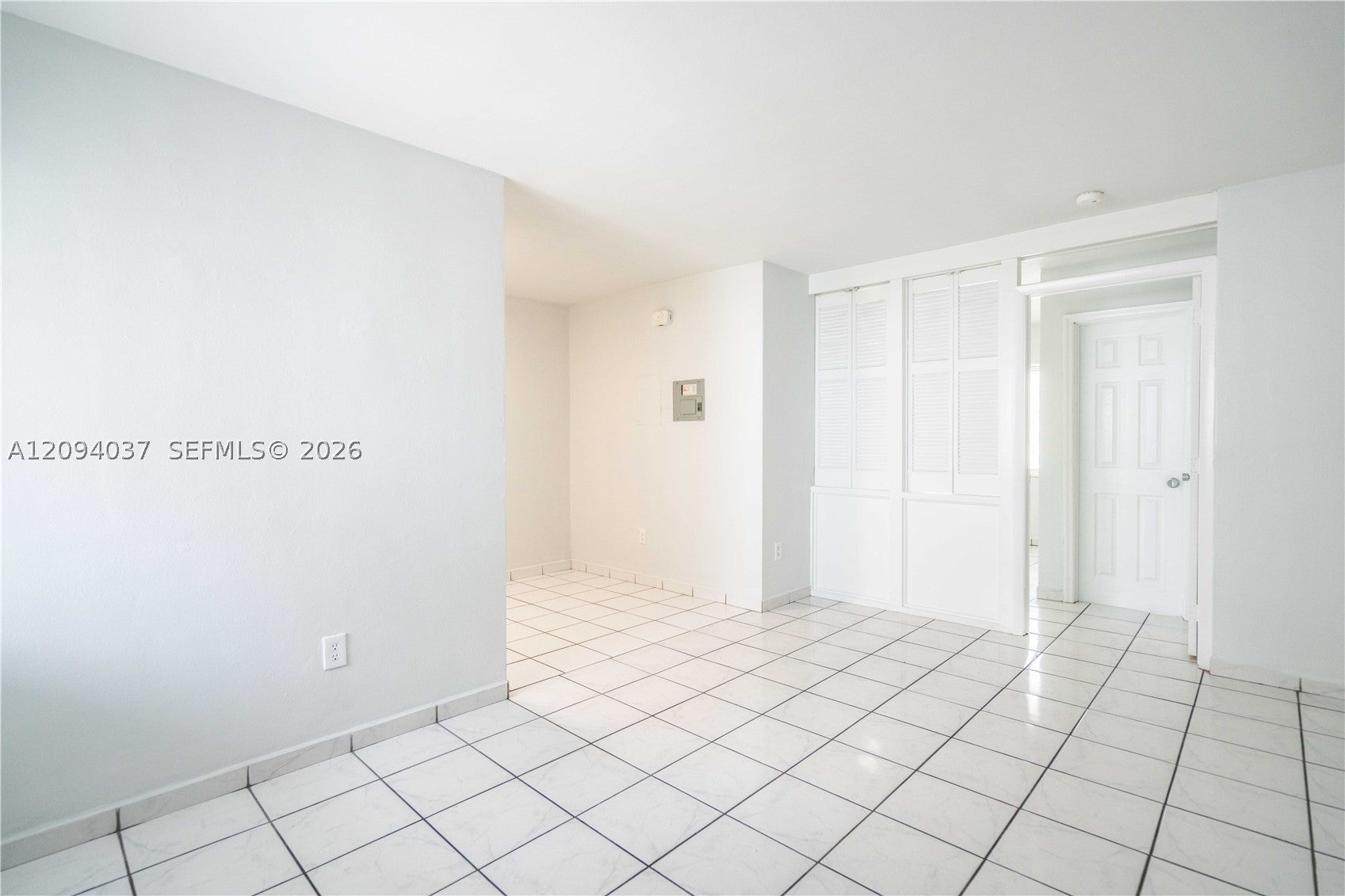 260 Navarre Ave 11
