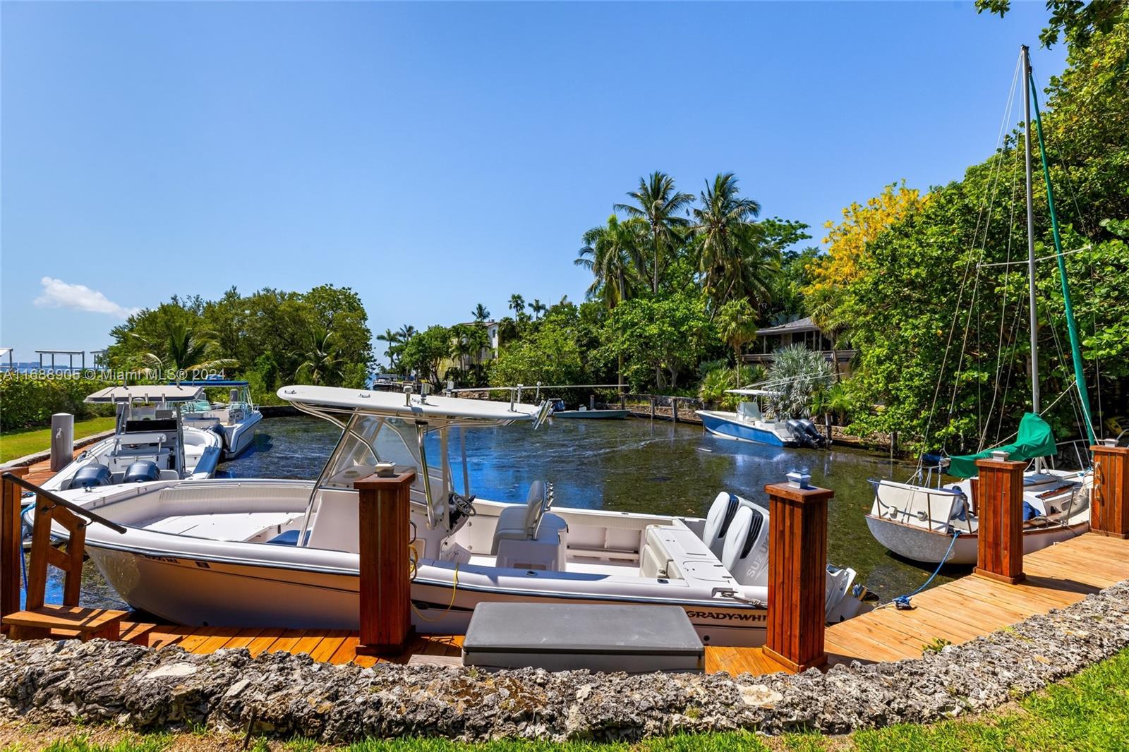 FOUR WAY LODGE ESTS 2ND A - Residential