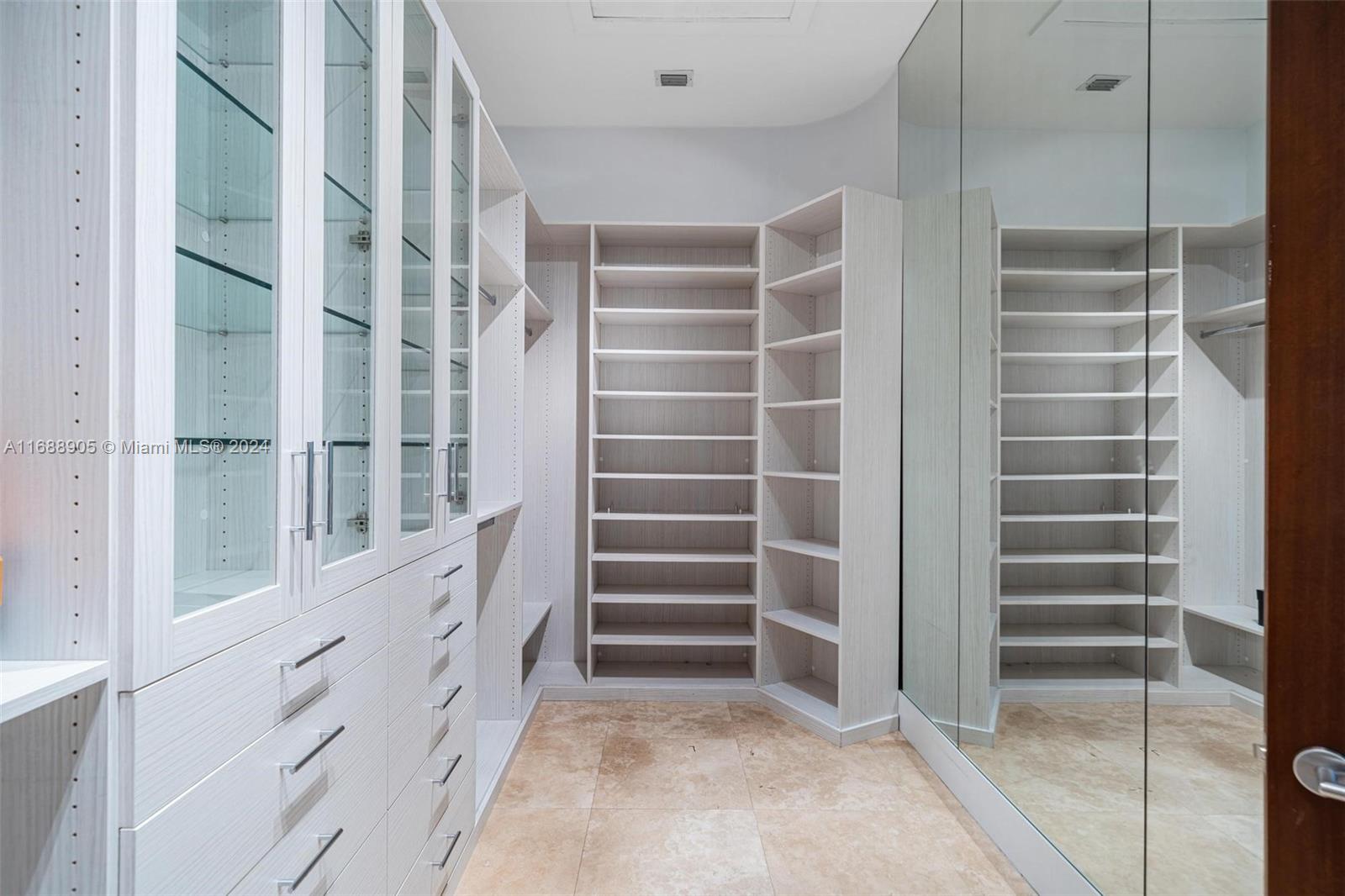 FOUR WAY LODGE ESTS 2ND A - Residential